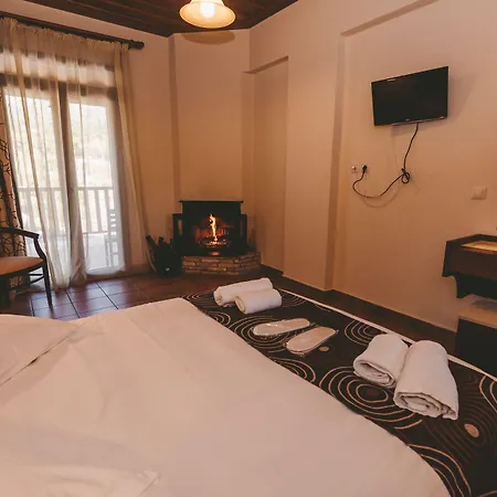 Thea Mainalou Hotel Vitina