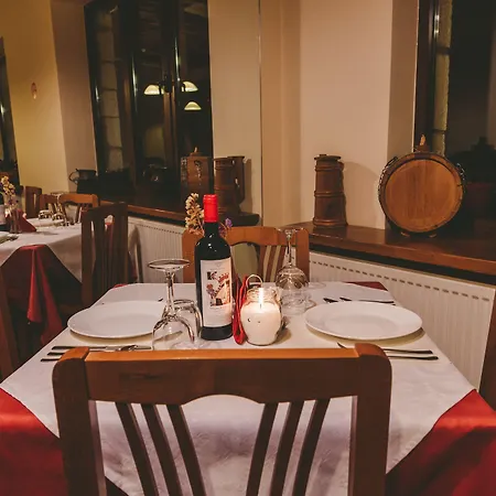Thea Mainalou Hotel