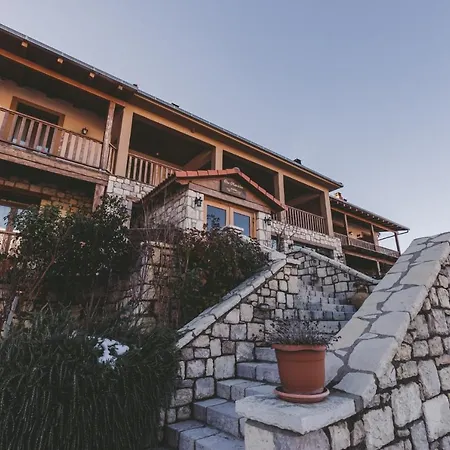 Thea Mainalou Hotel 3*
