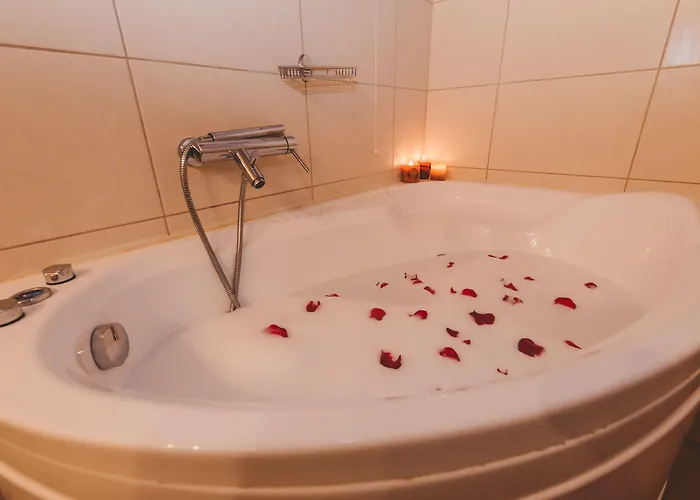 Thea Mainalou Hotel 3*