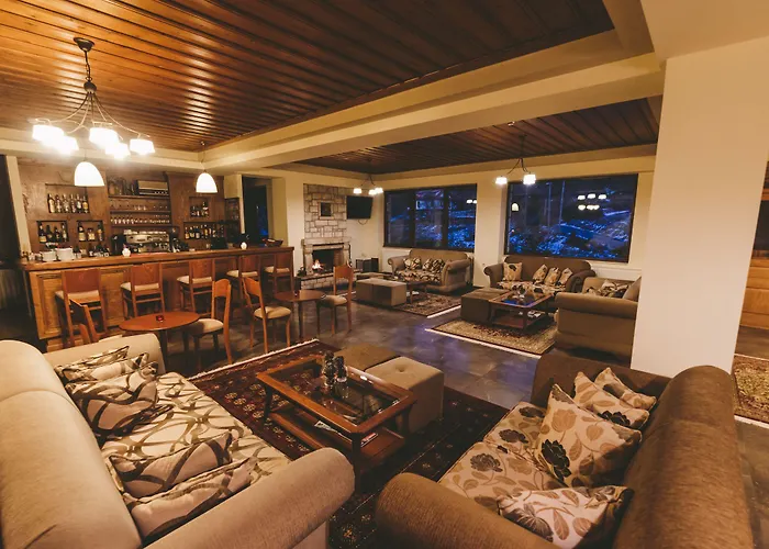 Thea Mainalou Hotel 3*