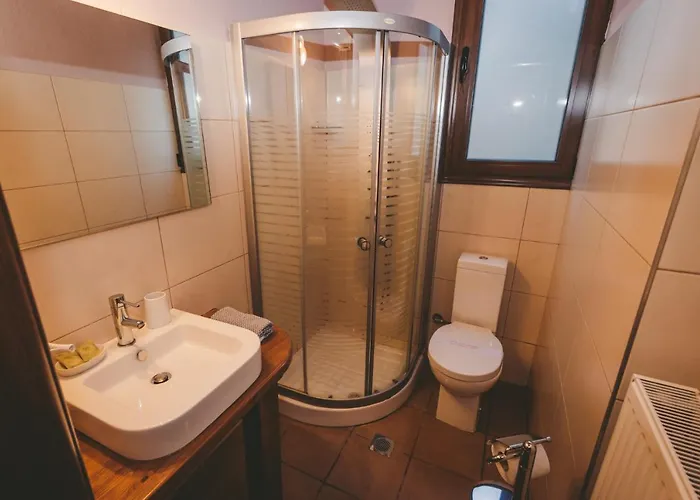 Hotel Thea Mainalou 3*